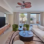 Seaside By Brown Villa *