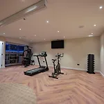 Villa Seaside By Brown Traù