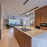 Villa Seaside By Brown *