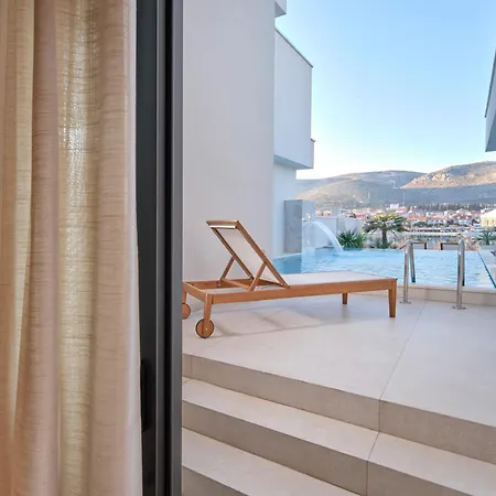 Seaside By Brown Villa Trogir