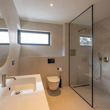 Villa Seaside By Brown