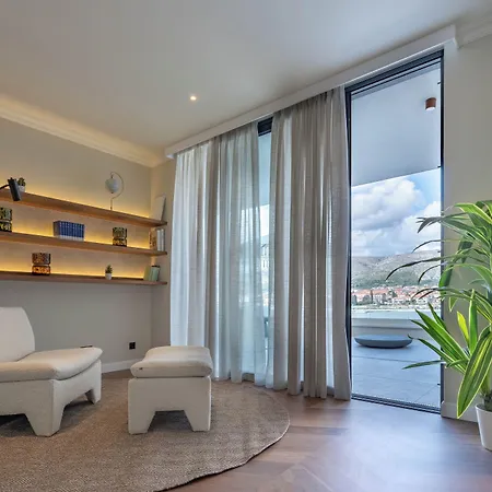 Seaside By Brown Villa