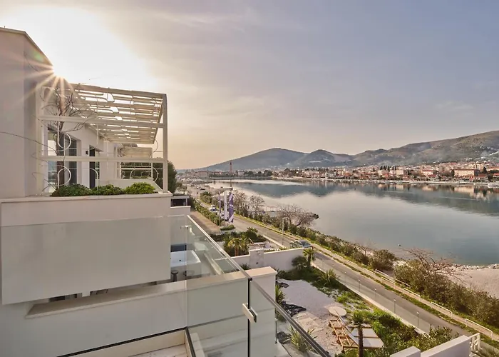 Seaside By Brown * Trogir