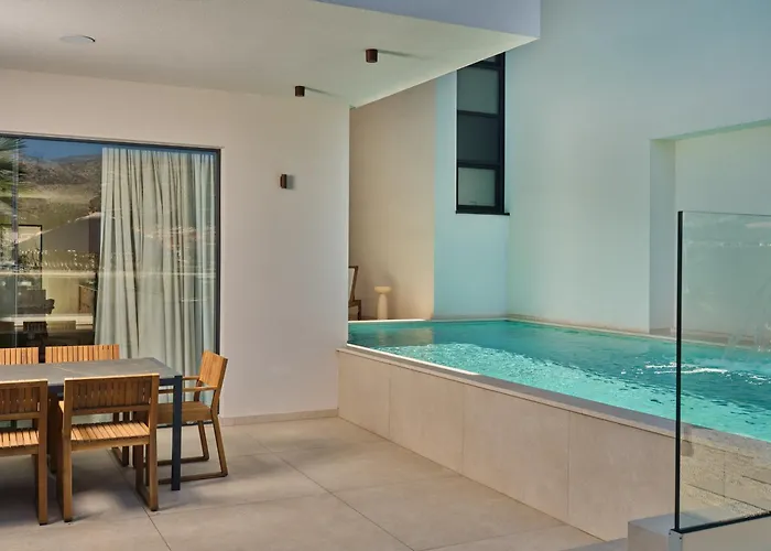 Seaside By Brown Τρογκίρ