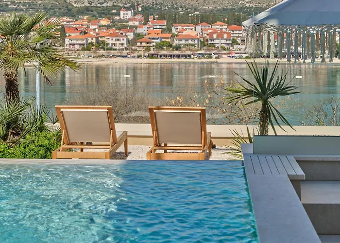 Villa Seaside By Brown Trogir