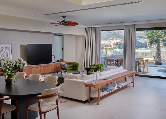 Seaside By Brown Villa *