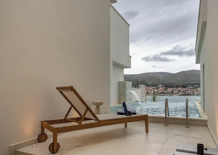 Villa Seaside By Brown