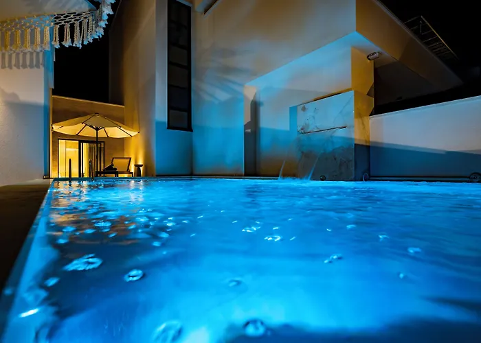 Seaside By Brown Τρογκίρ