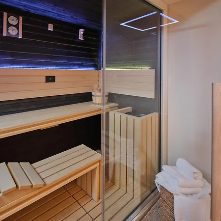 Villa Seaside By Brown