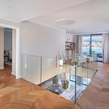 Villa Seaside By Brown *