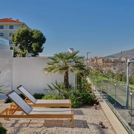 Seaside By Brown * Trogir