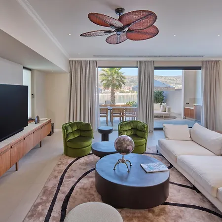 Seaside By Brown Villa *