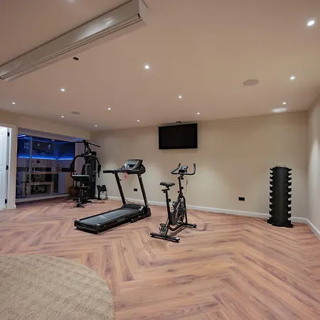 ヴィラ Seaside By Brown トロギール