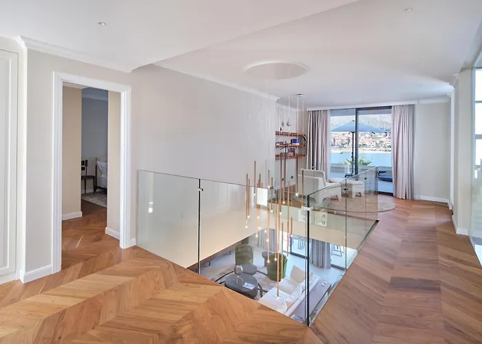 Villa Seaside By Brown *