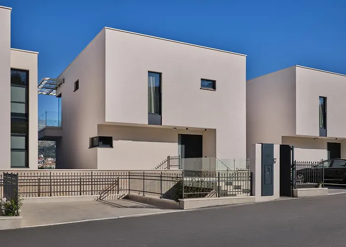 Seaside By Brown Villa Trogir