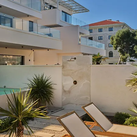 Seaside By Brown *